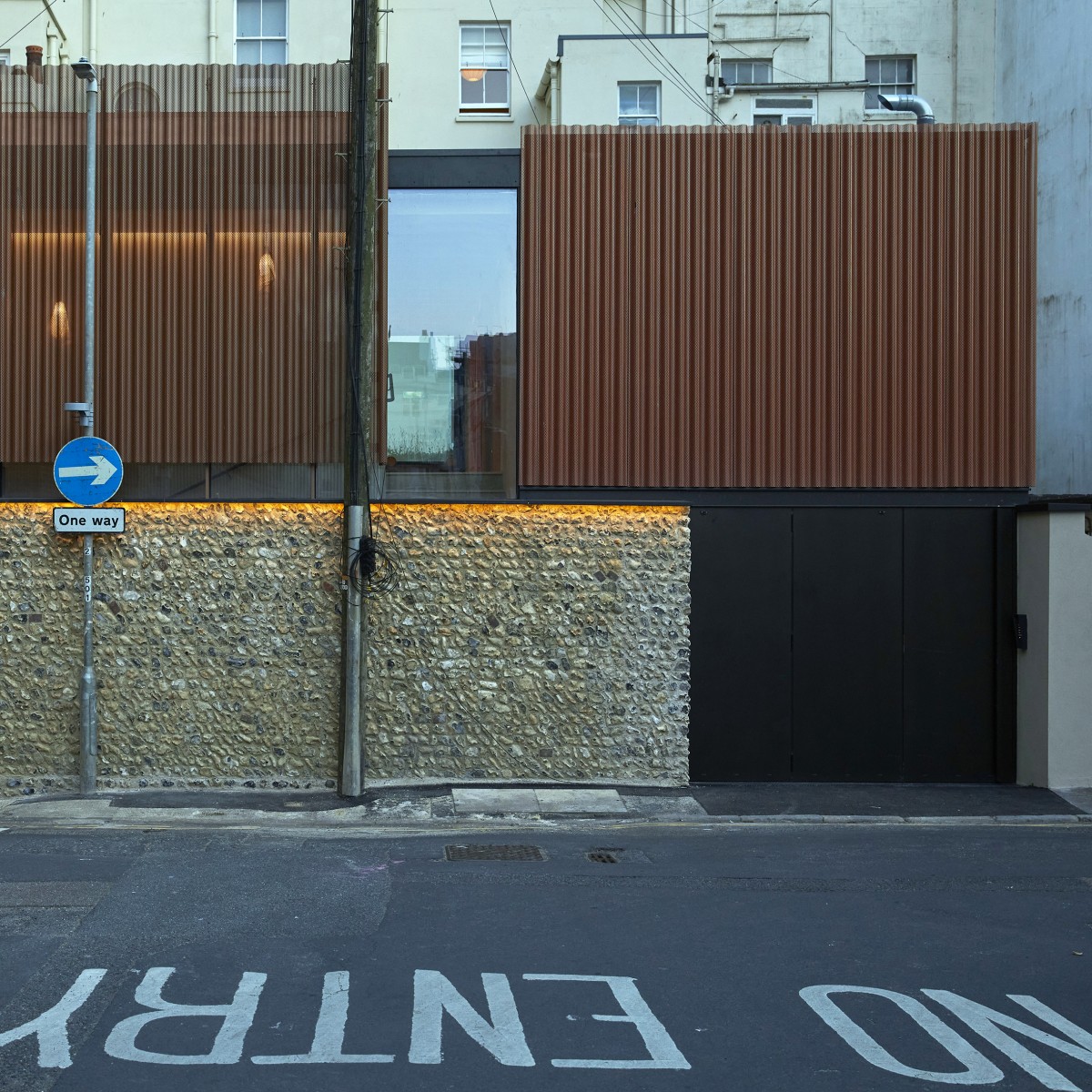 spa with no entry sign